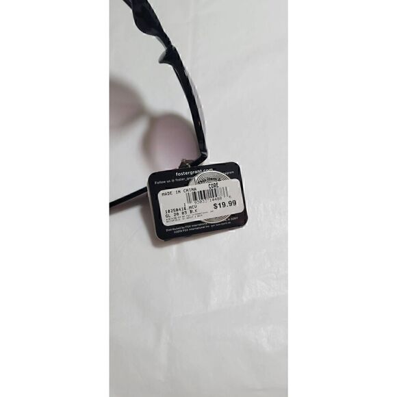 Foster Grant Oversized Black Sunglasses with Crystal Details Maxblock Scratch Re - Picture 8 of 11